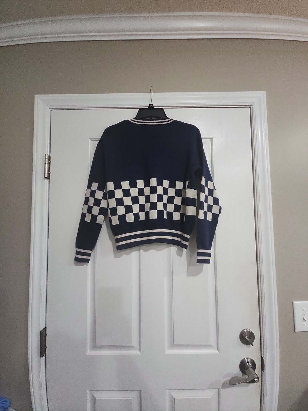 Her Universe Disney Donald Duck 'Summer Cool Taste' Ice Cream Cardigan - Picture 3 of 5